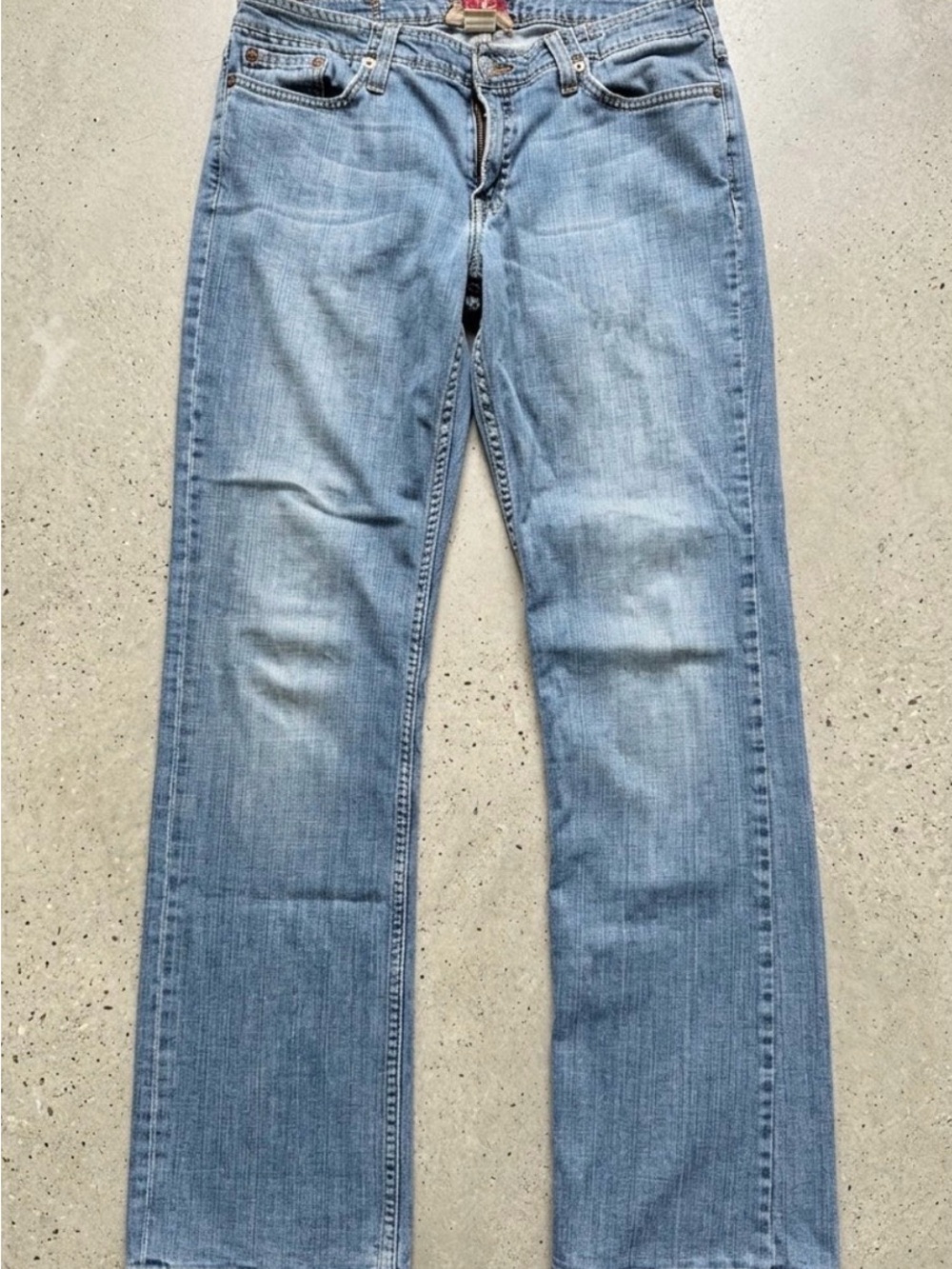 Lucky Brand women’s 10 30 waist Slim Straight low rise Light Blue Washed Jeans